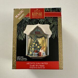 Hallmark Keepsake Ornament Magic Look! It’s Santa HM5
